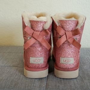 SOLD 😉UGG | New sparkle pink ugg boots💎
